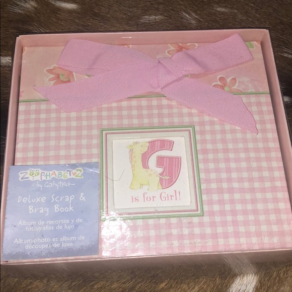 Other - Girls Deluxe Scrap and Brag Book Album
